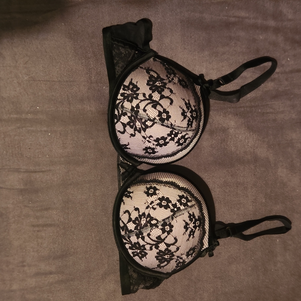 Victoria Secret Very Sexy padded Demi Buste 36B